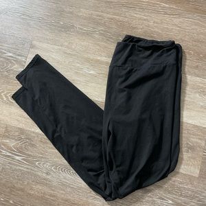 Lu La Roe black leggings TC